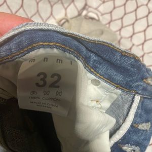 Mnml jeans never worn zipper sides on bottem of the legs.
